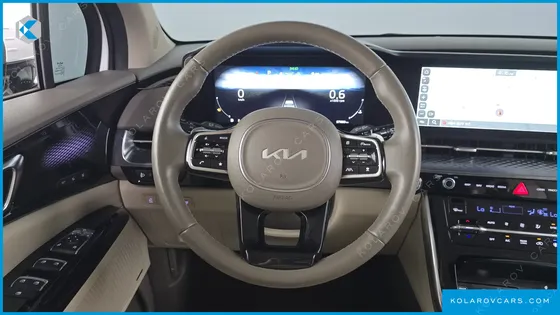 KIA CARNIVAL GASOLINE 9-SEATER HI-LIMOUSINE