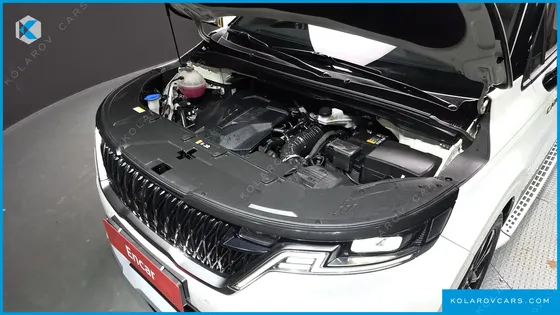 KIA CARNIVAL GASOLINE 7-SEATER SIGNATURE