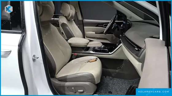 KIA CARNIVAL GASOLINE 7-SEATER SIGNATURE