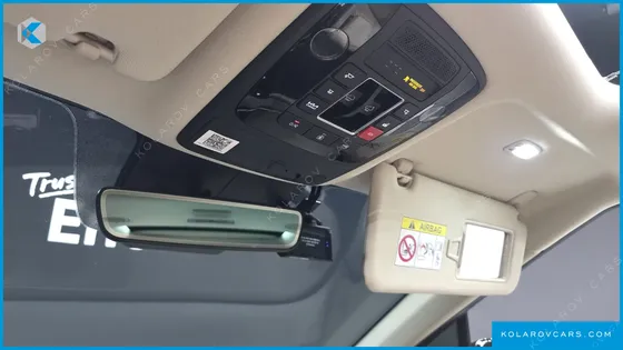 KIA CARNIVAL GASOLINE 7-SEATER SIGNATURE