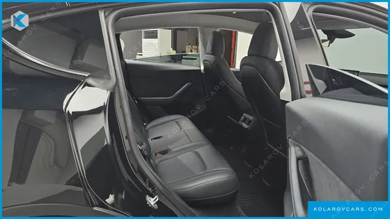 TESLA MODEL Y LONG RANGE AWD
