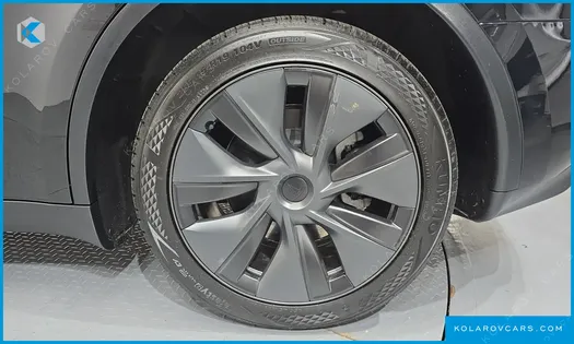 TESLA MODEL Y LONG RANGE AWD