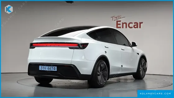 TESLA MODEL Y RWD