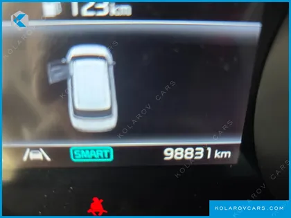 KIA CARNIVAL GASOLINE 9-SEATER PRESTIGE