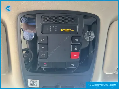 KIA CARNIVAL GASOLINE 9-SEATER PRESTIGE