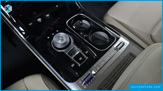 KIA CARNIVAL DIESEL 9-SEATER HI-LIMOUSINE