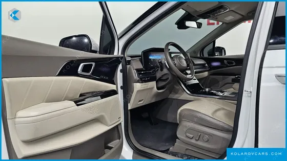 KIA CARNIVAL DIESEL 9-SEATER HI-LIMOUSINE