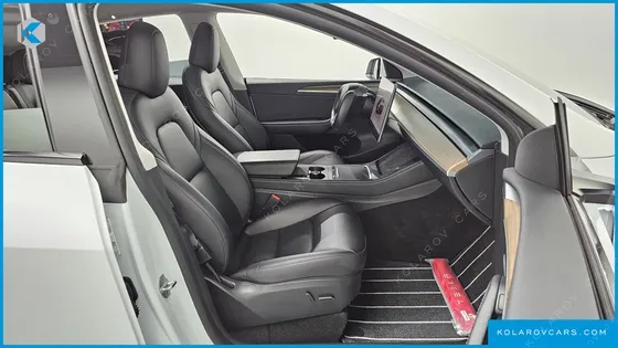 TESLA MODEL Y RWD