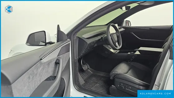 TESLA MODEL Y L LONG RANGE AWD