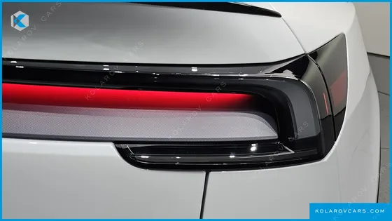 TESLA MODEL Y L LONG RANGE AWD