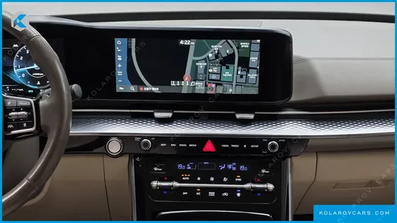 KIA CARNIVAL GASOLINE 7-SEATER HI-LIMOUSINE