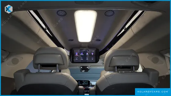 KIA CARNIVAL GASOLINE 7-SEATER HI-LIMOUSINE