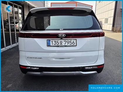 KIA CARNIVAL DIESEL 9-SEATER SIGNATURE