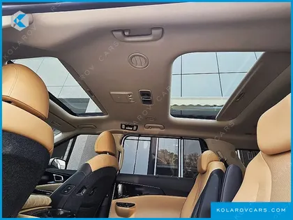 KIA CARNIVAL DIESEL 9-SEATER SIGNATURE
