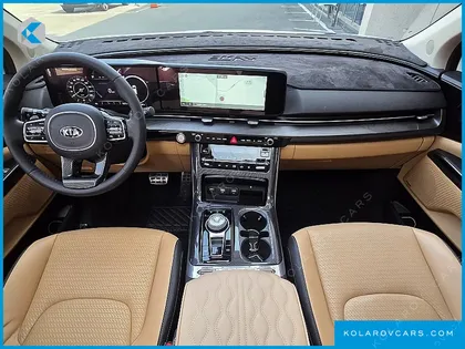 KIA CARNIVAL DIESEL 9-SEATER SIGNATURE