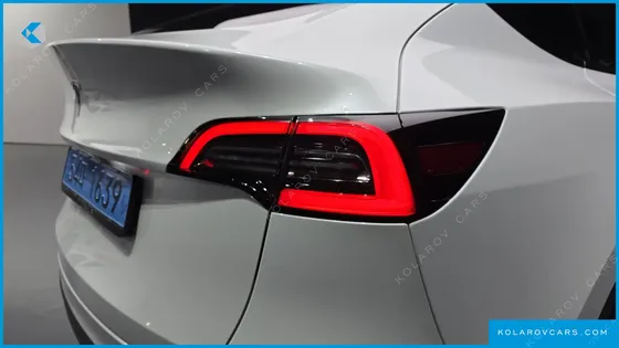 TESLA MODEL Y RWD
