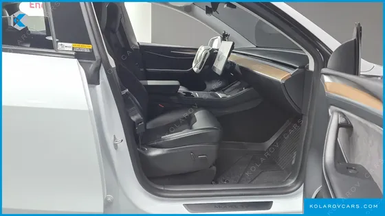 TESLA MODEL Y RWD