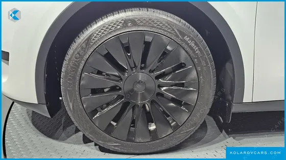 TESLA MODEL Y RWD