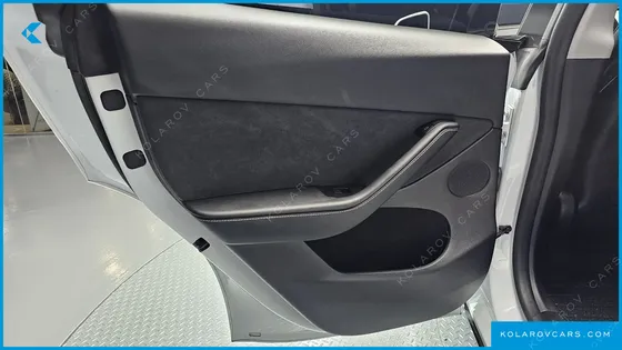 TESLA MODEL Y RWD