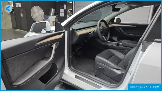 TESLA MODEL Y RWD