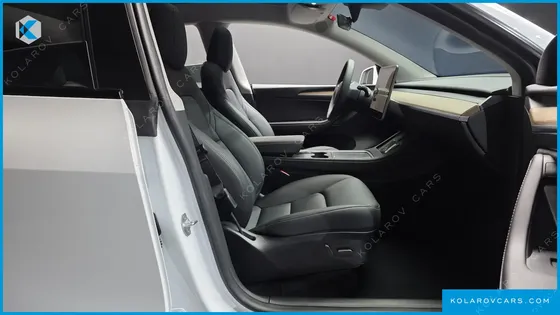 TESLA MODEL Y RWD