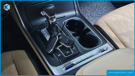 KIA CARNIVAL DIESEL 9-SEATER PRESTIGE