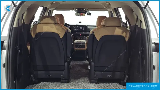 KIA CARNIVAL DIESEL 9-SEATER PRESTIGE