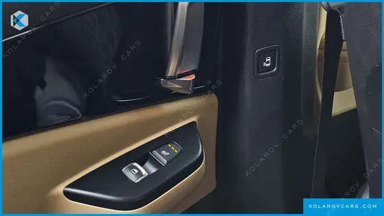 KIA CARNIVAL DIESEL 9-SEATER PRESTIGE