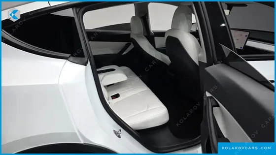 TESLA MODEL Y STANDARD RANGE RWD