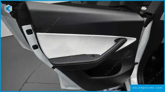 TESLA MODEL Y STANDARD RANGE RWD