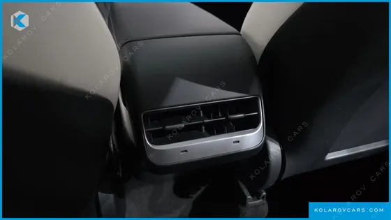 TESLA MODEL Y STANDARD RANGE RWD