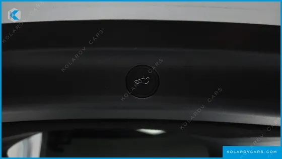 TESLA MODEL Y STANDARD RANGE RWD
