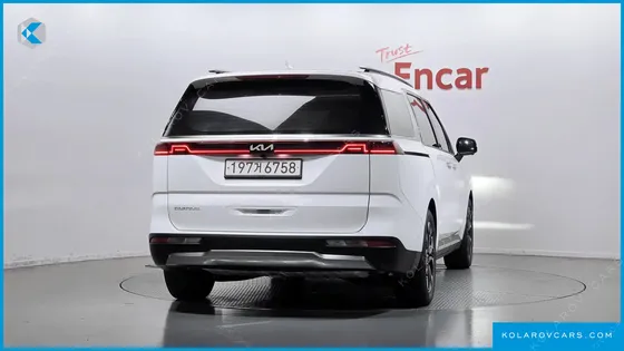 KIA CARNIVAL GASOLINE 9-SEATER SIGNATURE