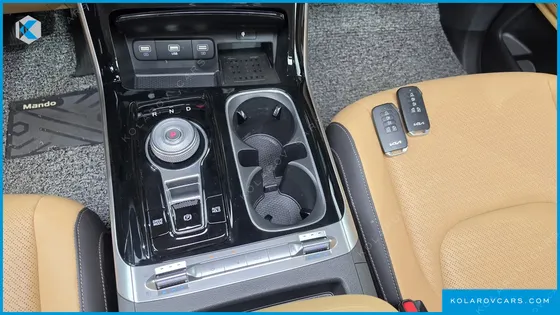 KIA CARNIVAL GASOLINE 9-SEATER SIGNATURE