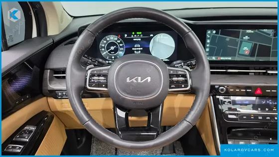 KIA CARNIVAL GASOLINE 9-SEATER SIGNATURE