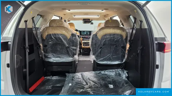 KIA CARNIVAL GASOLINE 9-SEATER SIGNATURE