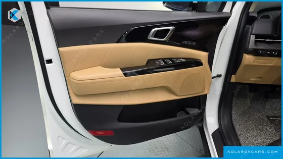 KIA CARNIVAL GASOLINE 9-SEATER SIGNATURE