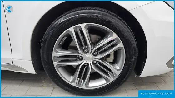 HYUNDAI GRANDEUR 3.0 PREMIUM