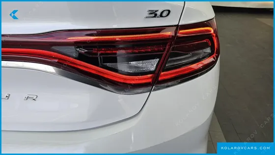 HYUNDAI GRANDEUR 3.0 PREMIUM
