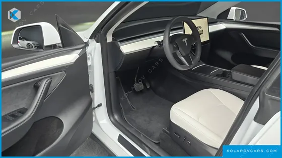 TESLA MODEL Y RWD