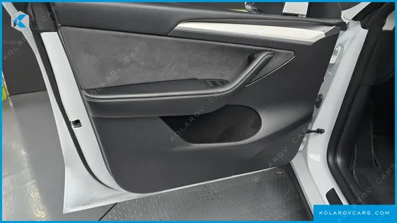 TESLA MODEL Y RWD
