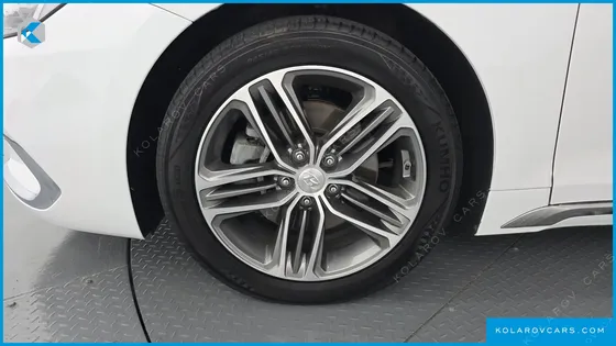 HYUNDAI GRANDEUR 3.0 LPI MODERN (RENTAL CAR)