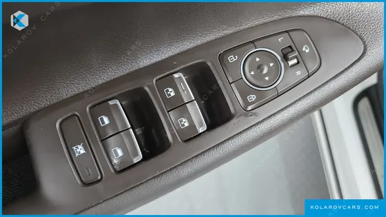 HYUNDAI GRANDEUR 3.0 LPI MODERN (RENTAL CAR)