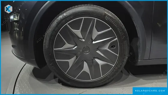 TESLA MODEL Y L LONG RANGE AWD