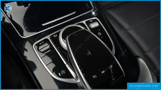 MERCEDES C-CLASS C220 D AVANTGARDE