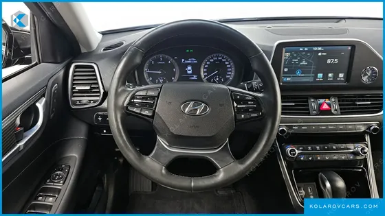 HYUNDAI GRANDEUR 2.2 DIESEL PREMIUM