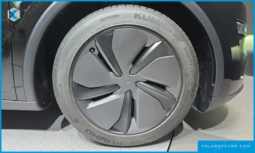 TESLA MODEL Y PREMIUM RWD