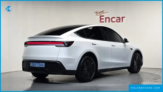 TESLA MODEL Y PREMIUM RWD