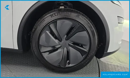 TESLA MODEL Y PREMIUM RWD