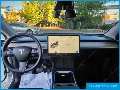 TESLA MODEL Y STANDARD RANGE RWD